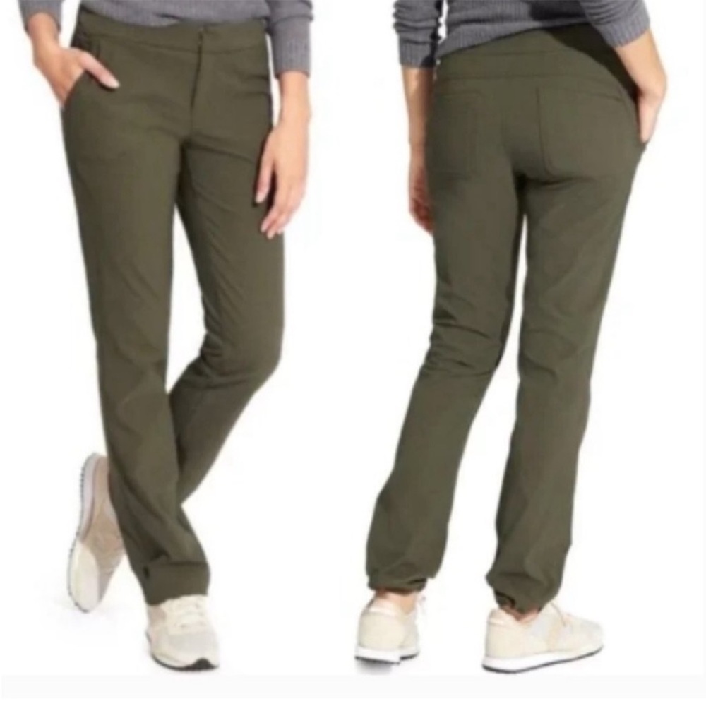 Athleta Wander Trek Travel Pants in Olive